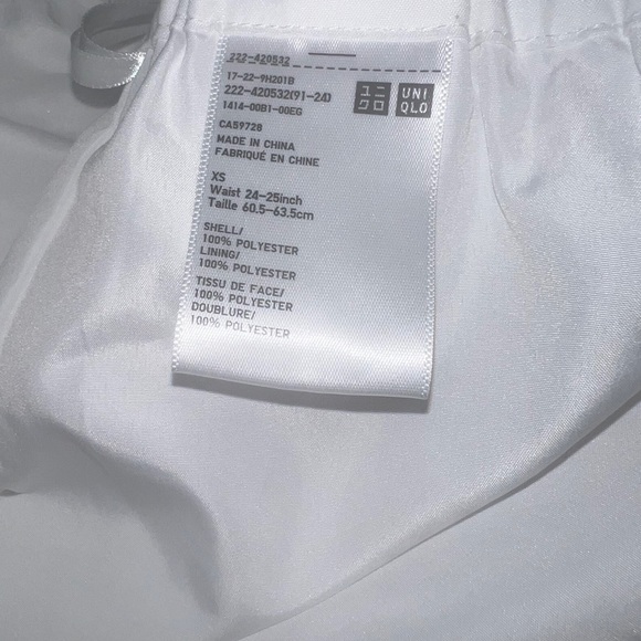 UNIQLO PLEATED LONG WHITE SKIRT high waisted - Picture 2 of 4